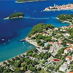 Ljubica Banjol Гостевой дом Раб